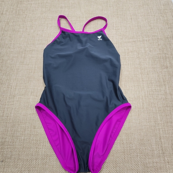 TYR Diamondfit Reversible Solid Purple &‎ Gray One Piece Swimsuit Sz S - Picture 2 of 10